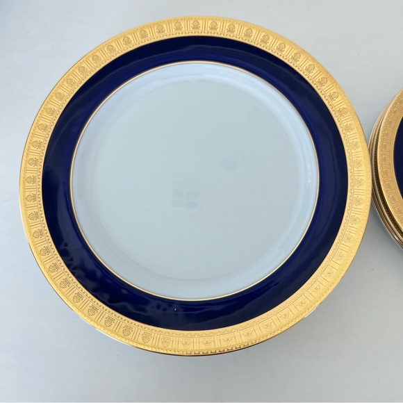 YAMASHIGE Japan 8 Pc Cobalt Blue Gold Encrusted Dinner w Salad Plates Porcelain - Picture 4 of 11